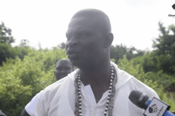 Chiefs lead youths to take over Diary Farm land at Amrahia